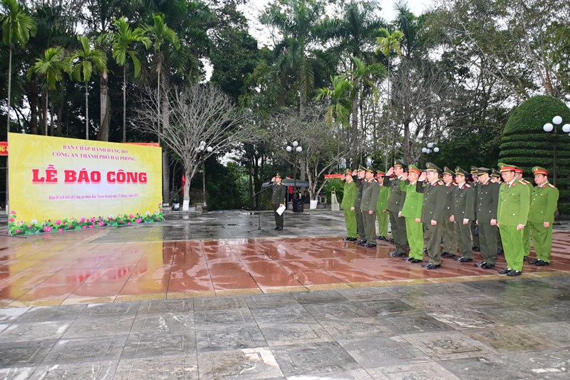 Ban Chấp hành Đảng bộ Công an thành phố về nguồn, báo công tại Khu di tích lịch sử CAND